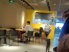 -麦当劳(中山公园龙之梦店)