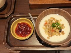 -银米·云南传统过桥米线(双廊黑金冠店)