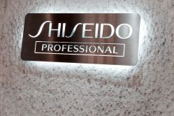-AKOZO Beauty Salon