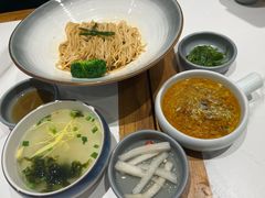 -馋三尺蟹粉小笼(人民广场店)