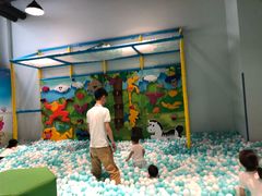 -蒙特利亲子乐园