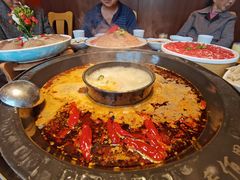 -香佰里鲜货火锅(井研店)