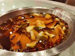 -鑫巴蜀小镇 · 水煮鱼专研店(玉桥店)