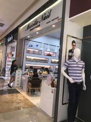 -美斯洛美甲美睫连锁店