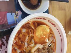 -呷佬·长沙手工米粉(金沙江路店)