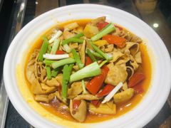 -张大胡子鱼头火锅酒楼(长益路店)