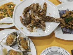 -鹏城人家海鲜酒家·23年老字号(较场尾店)