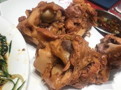 -吴记酱骨炖菜馆(西大直街店)