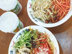 -牛一嘴·兰州牛肉面·大盘鸡(财富中心店)