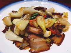 胡葱炒腊肉-老阿爸鲜鱼土菜(昆山花桥店)