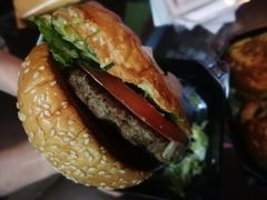 -The Habit Burger Grill 哈比特汉堡(爱琴海店)