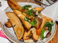 黑松露薯条-La Strada(安福路店)