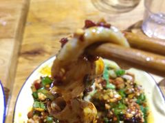 -拈签一笑黄牛肉辣卤串串