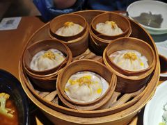蟹粉小笼汤包-南小馆(迪士尼小镇店)