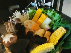 -湊湊火锅·茶憩(新中关购物中心店)
