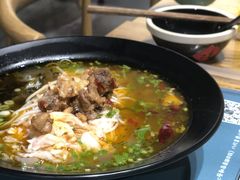 -八月美食小馆(银泰城总店)