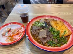 -刘二姐襄阳牛肉面(鸟巢店)
