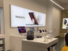 -Apple授权专营店(五彩城店)