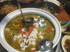 -重庆鸡公煲·青锅花椒鱼(牡丹江路店)