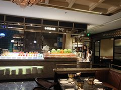 -半岛翡丽海鲜自助餐厅(观风亭店)