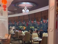 -荣誉国际酒店-云顶旋转餐厅