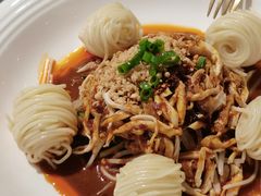 -渔语鱼新川菜Bistro(万象天地店)