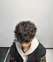 -H·Y HAIR SALON烫发·染发·造型