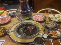-青瓦炭韩潮烤肉(花园道店)