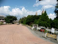 -三塔倒影公园