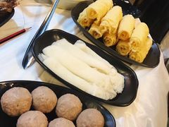 竹荪-鲜入围煮花胶鸡海鲜火锅