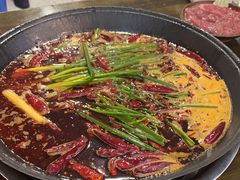 -黄潇洒老火锅(九眼桥宏济巷店)