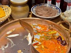 -洱火云南酸菜牛肉火锅(石景山当代商城店)