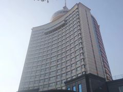 -东方豪景花园酒店·怡景旋转餐厅