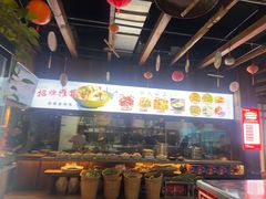 -挂旗柴锅鸡(蚌山区嘉年华店)