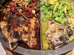 -鸣记脆皮烤鱼·海鲜烤鱼(三八广场店)
