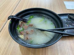-小杨生煎(金山百联购物中心3楼店)