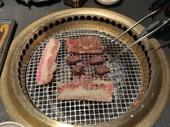 -铭牛烧肉·和牛海鲜自助(高新月牙湖店)
