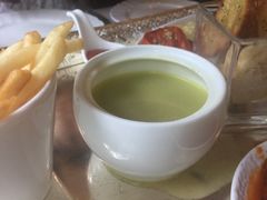 青豆汤-火车头法国西餐厅