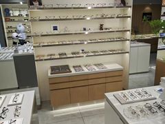 -视野联行眼镜·蔡司·尼康·豪雅·依视路(青浦宝龙店)