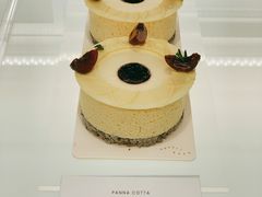 樱桃意式鲜奶酪-潮一不贰·法式甜品·生日蛋糕·西式简餐(外滩店)