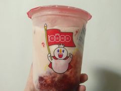 草莓摇摇奶昔-蜜雪冰城(欧亚商都店)