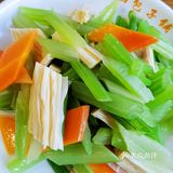 包子配炒肝儿，天热就去吃