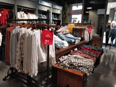 -Hollister(广州天环广场店)