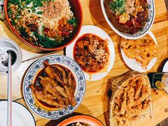 担担面-爆炸头阿姨小四川正宗川味小吃(无任何分店)