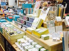 零售区-猫的天空之城概念书店(景德镇陶溪川店)