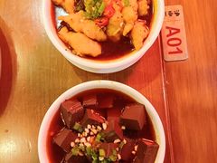 麻辣虾滑-炉小二铜锅牛蛙•川湘菜(三里屯店)