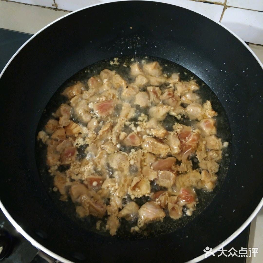 宅家推荐你们这道色香味俱全的辣子鸡