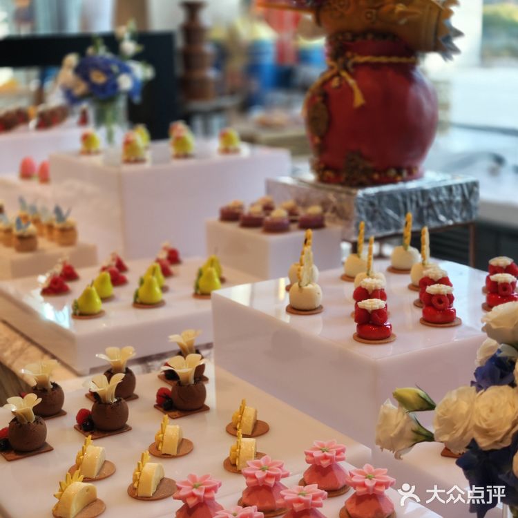 我一口咬下去，就是春天。。。