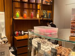 -Laderach 莱德拉(上海环贸iapm店)