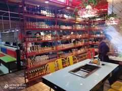 -嗨内嗨外自助火锅餐厅体验馆